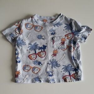 ⭐3/$15⭐ GAP Blue and White Short Sleeve Pocket Tee with Fun Vacation Print